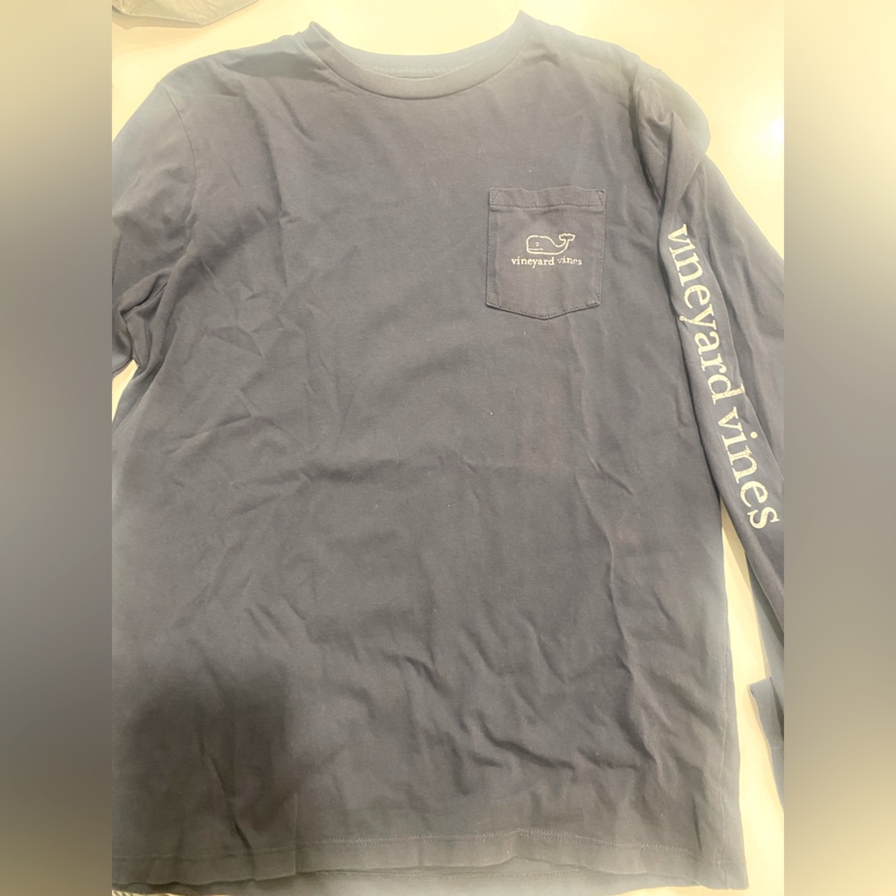 Boy’s Long-sleeve vineyard vines tee size large